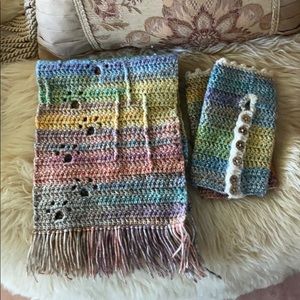 Dog paw Scarf and Fingerless Mittens.